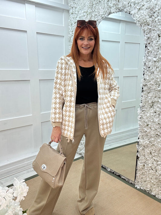 Trudy: Stone stretchy wide leg pocket trousers. 2 sizes