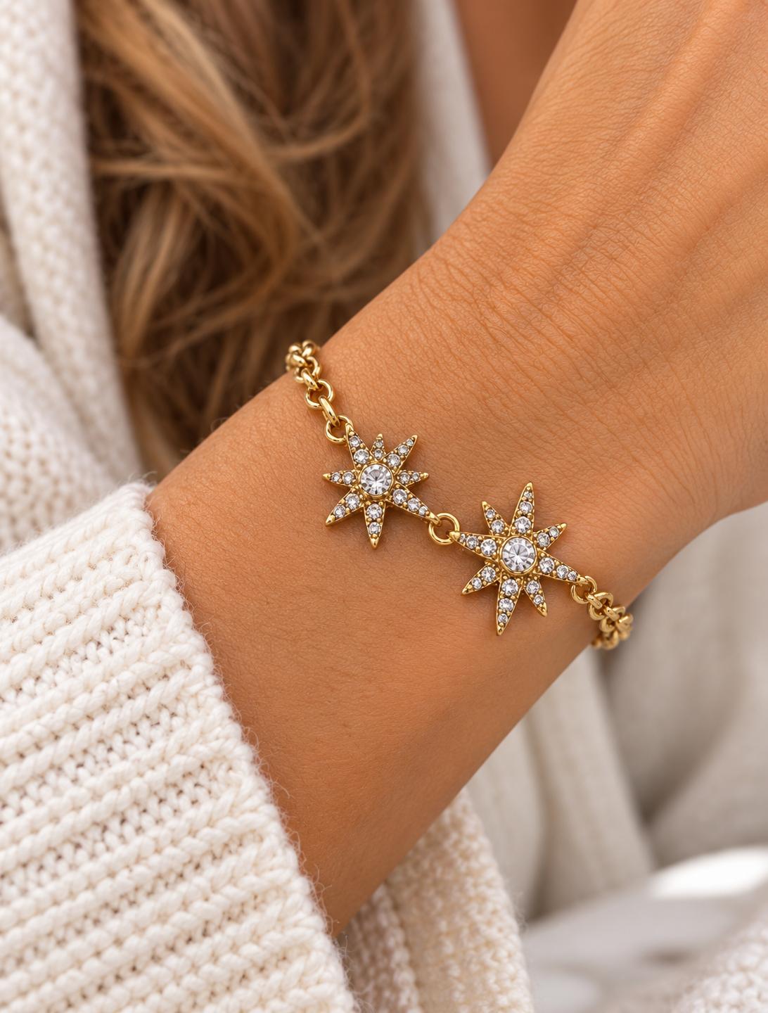 Astra: 18K gold plated diamanté star bracelet