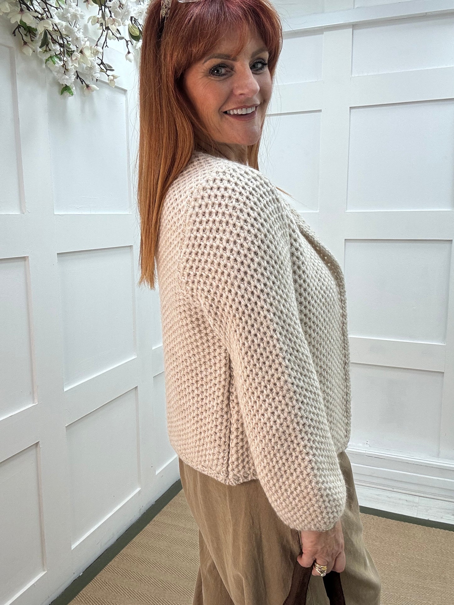 Skye: Cream knitted boxcut cardigan. One size: 10-18