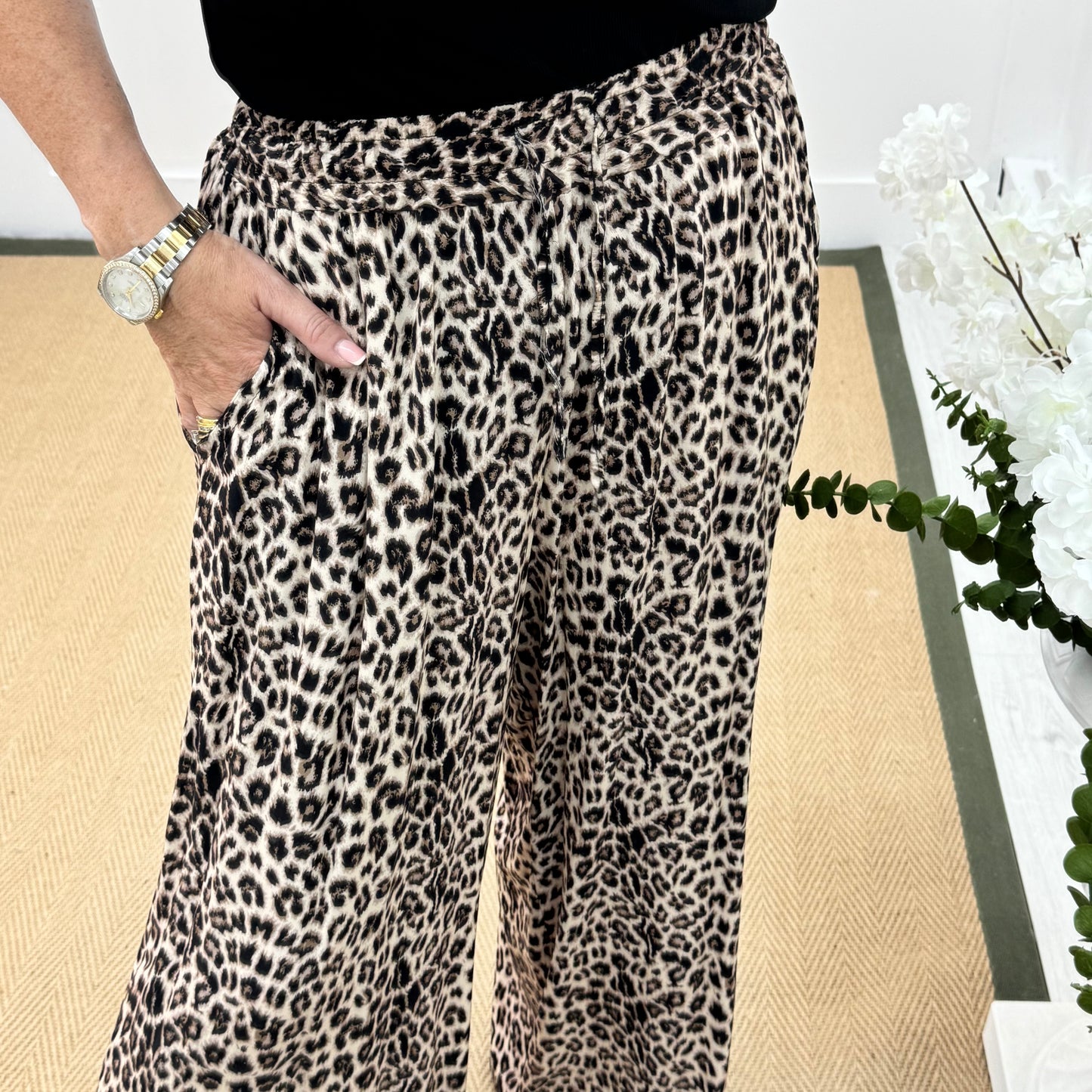 Polly: Leopard print wide leg trousers. One Sz: 10-16