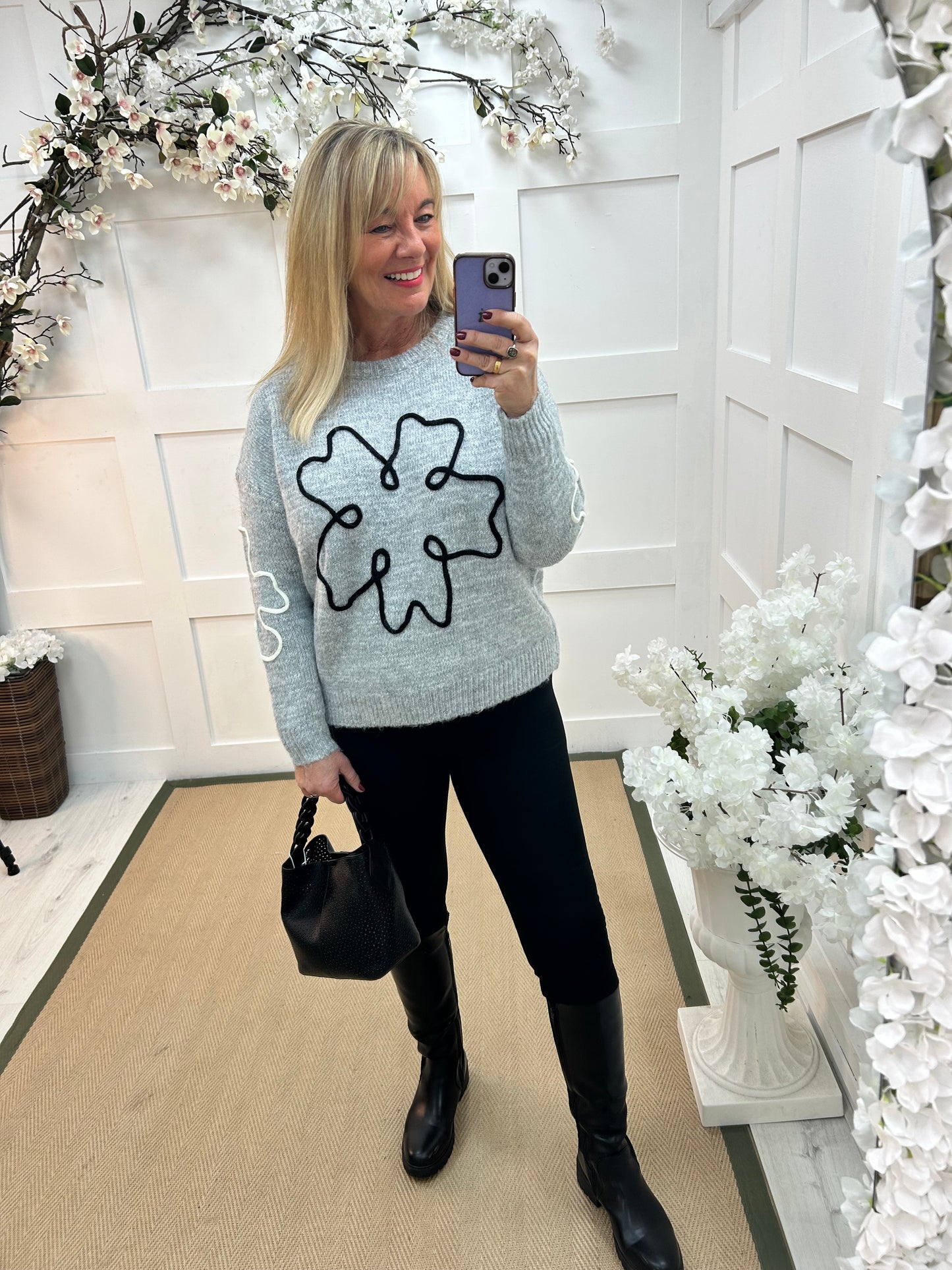 Maddie: Grey floral abstract knit jumper. One size 14-18