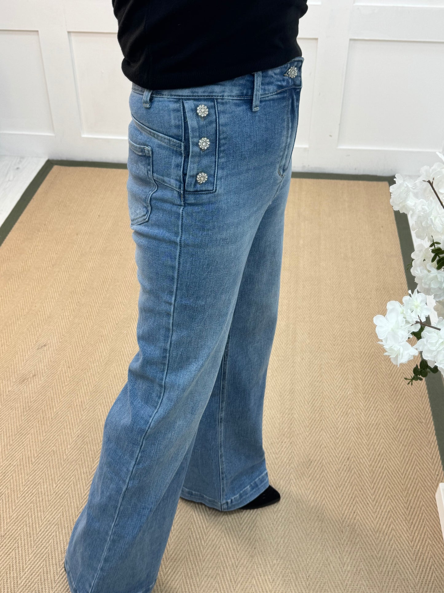 Manda: Light blue diamanté front pocket jeans. Sizes: 8-14