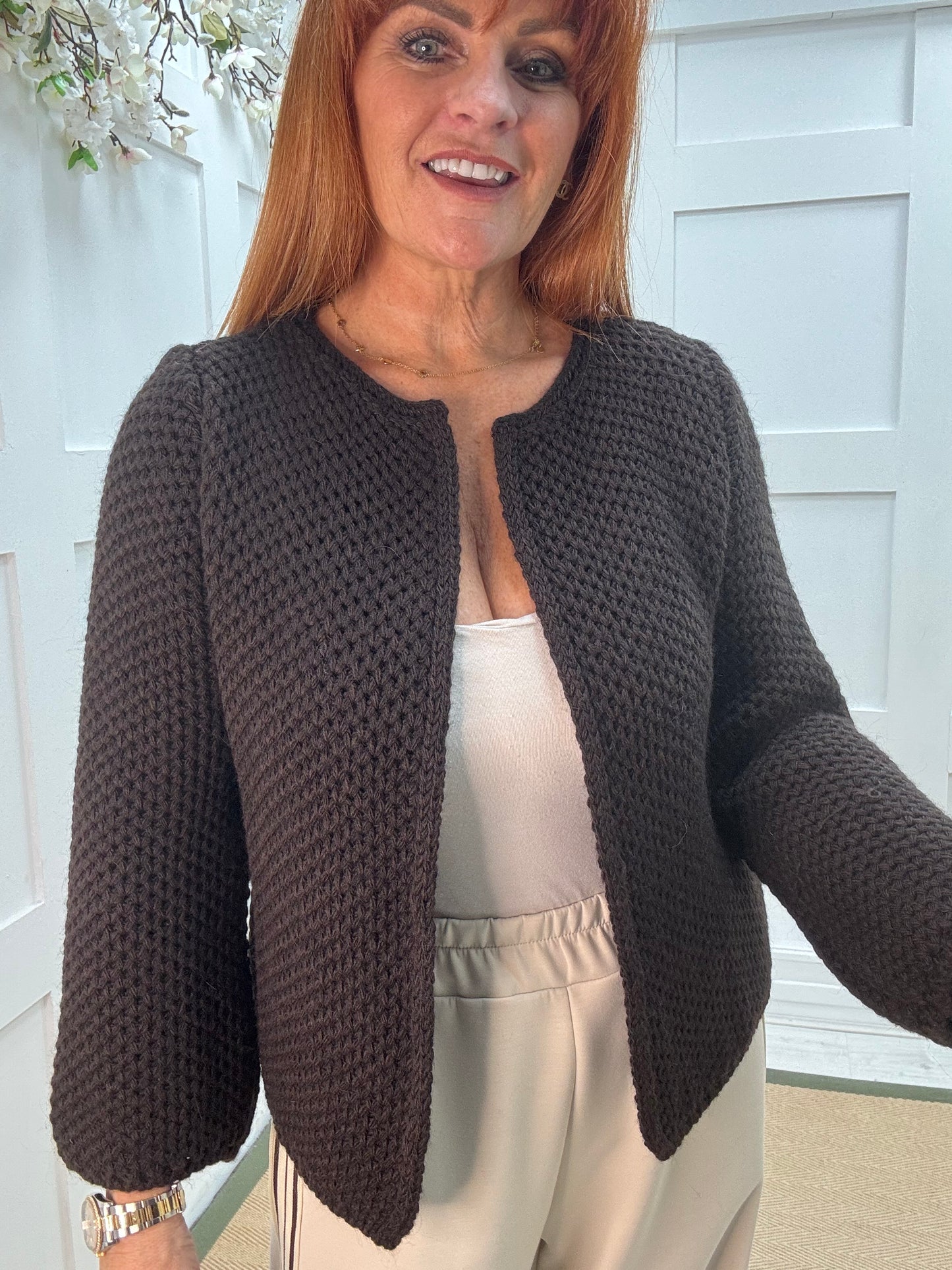 Skye: Brown knitted boxcut cardigan. One size: 10-18