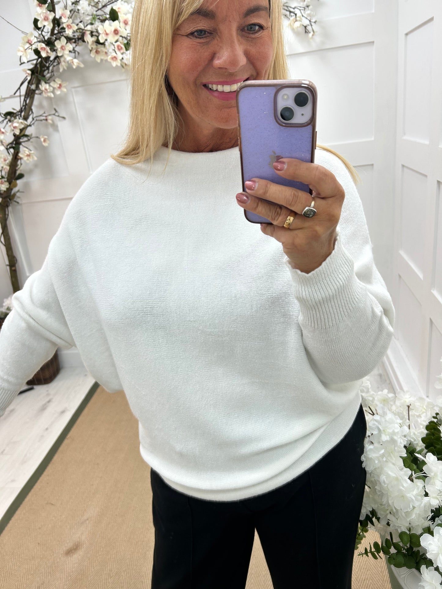 Sammi: White batwing knitted top. One size: 12-18/20