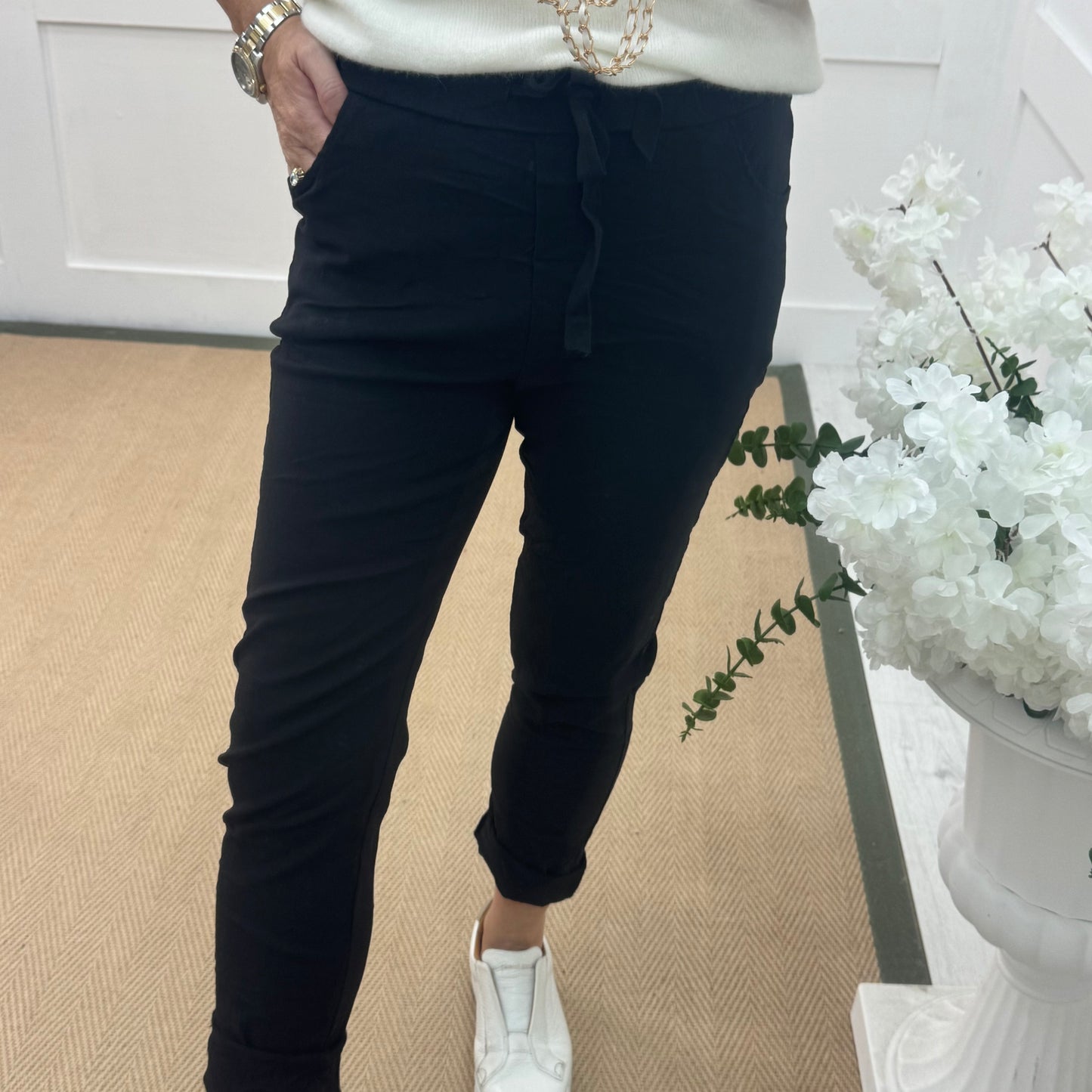 Marnie: Stretchy black magic trousers with rear pockets. 3 Sizes: 10-22