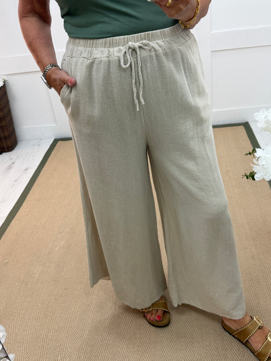 Taryn: Wide leg linen trousers. One size: 10-16. 2 colours