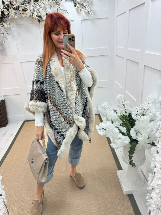 Paisley: Cream faux fur multicoloured cape. Free size