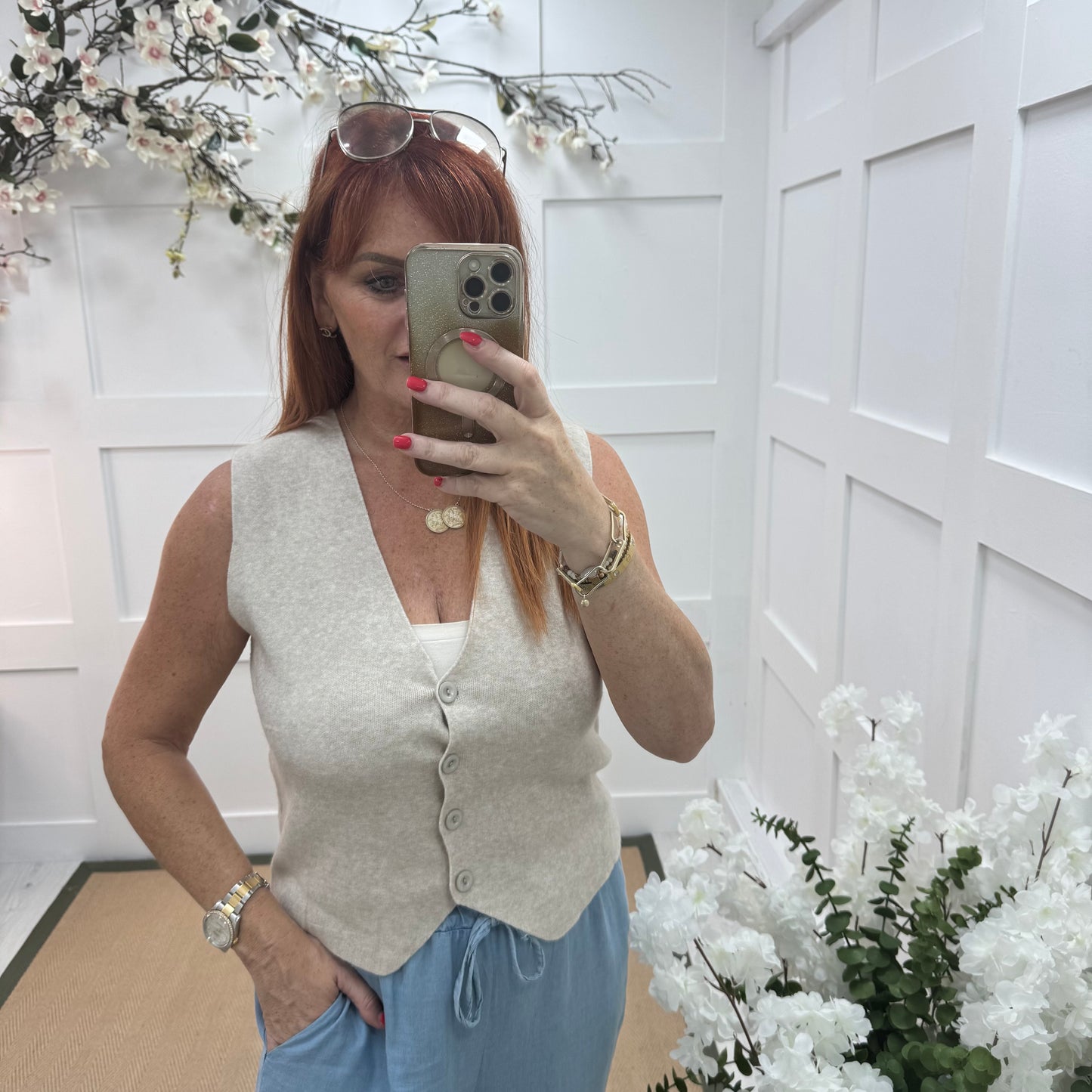 Saffron: Beige fine knit button waistcoat. One size: 10-16