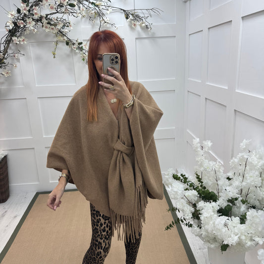 Candy: Sand wool fringe cape. Free size