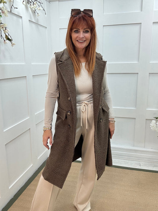 Kay: Brown boucle long waistcoat. One size 10-16