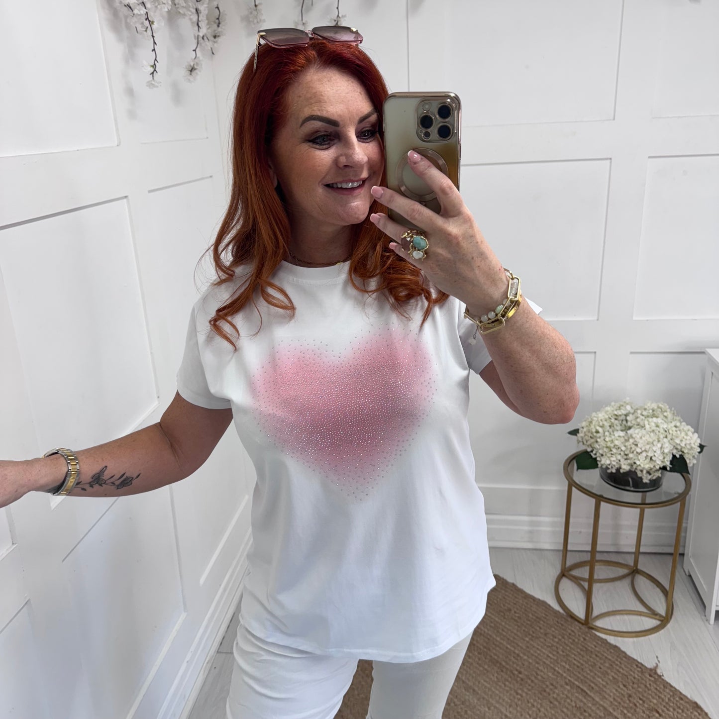 Katie: White & pink diamanté’ heart T shirt. One size: 14-18