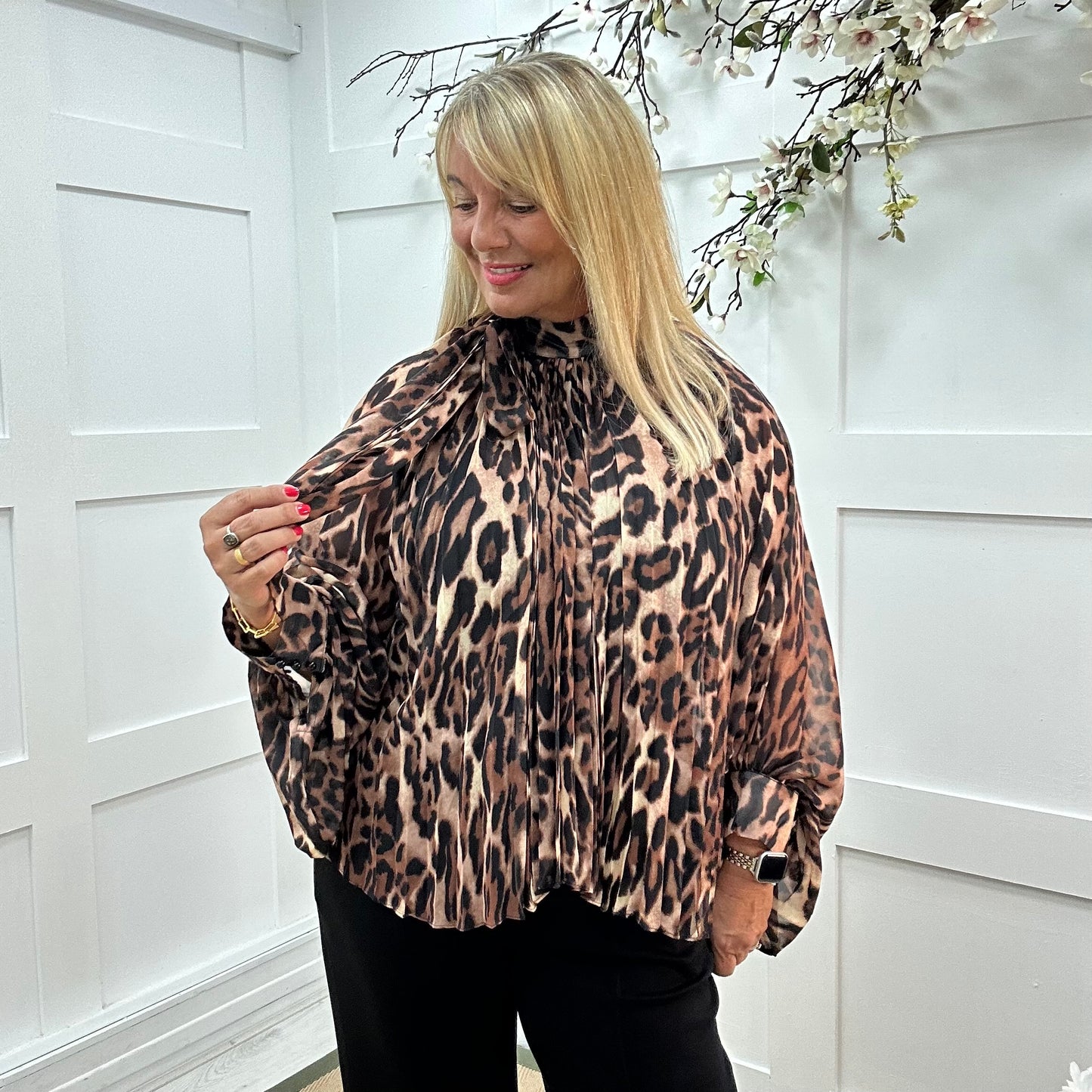 Leona: Oversized pleated leopard print blouse. One size: 14-20