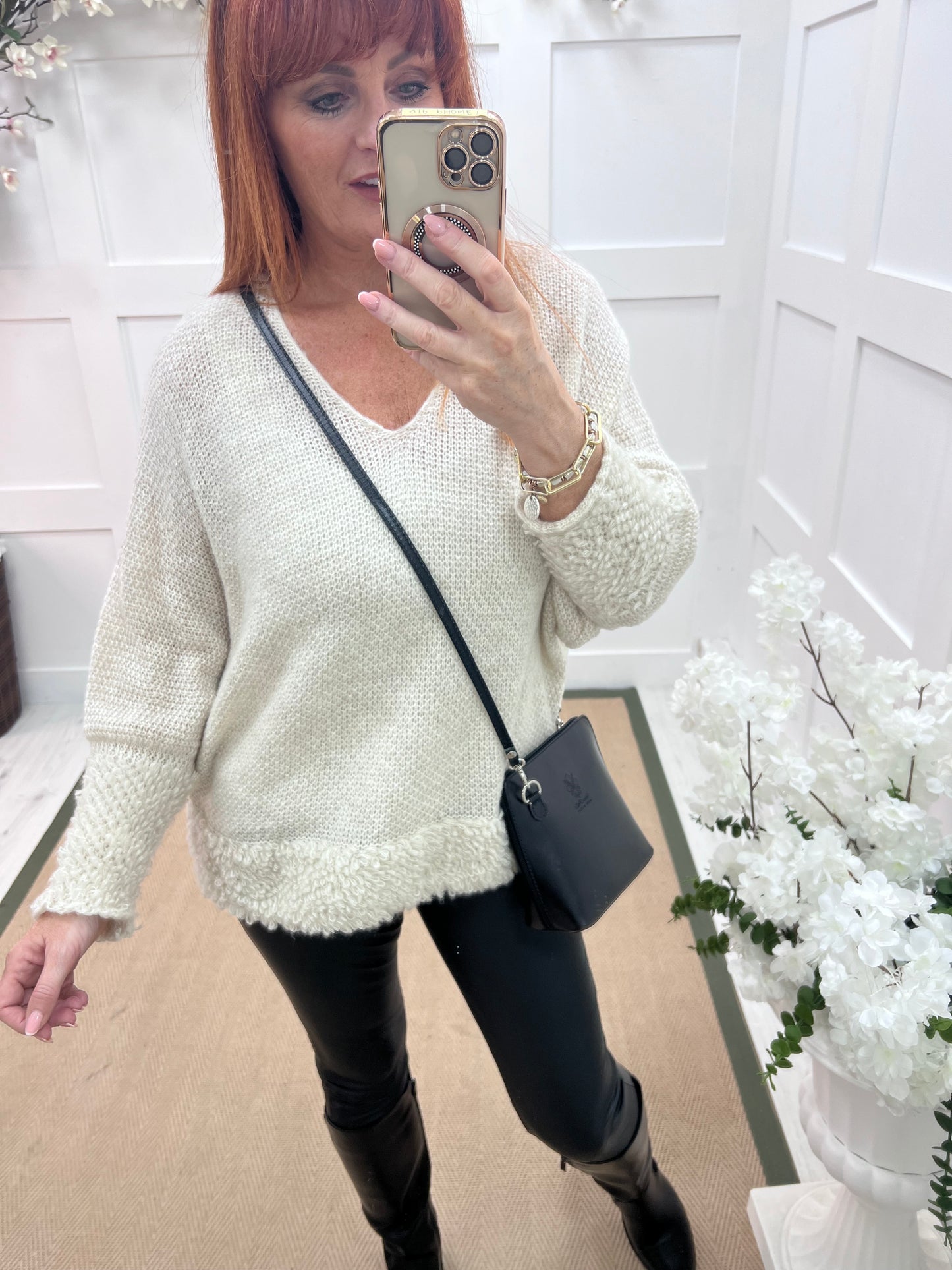 Fran: Cream wool V neck top. One size 12-18
