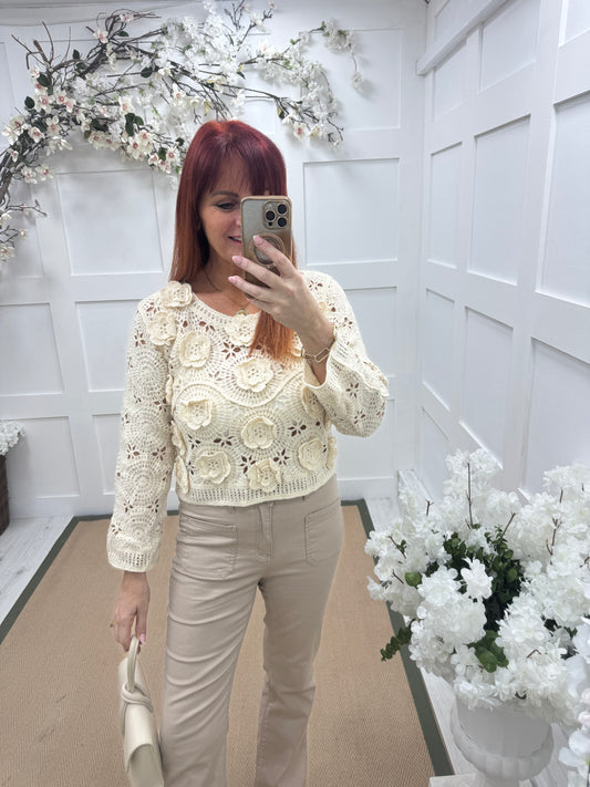 Carrie: Cream floral crochet knit top. One size: 10-14