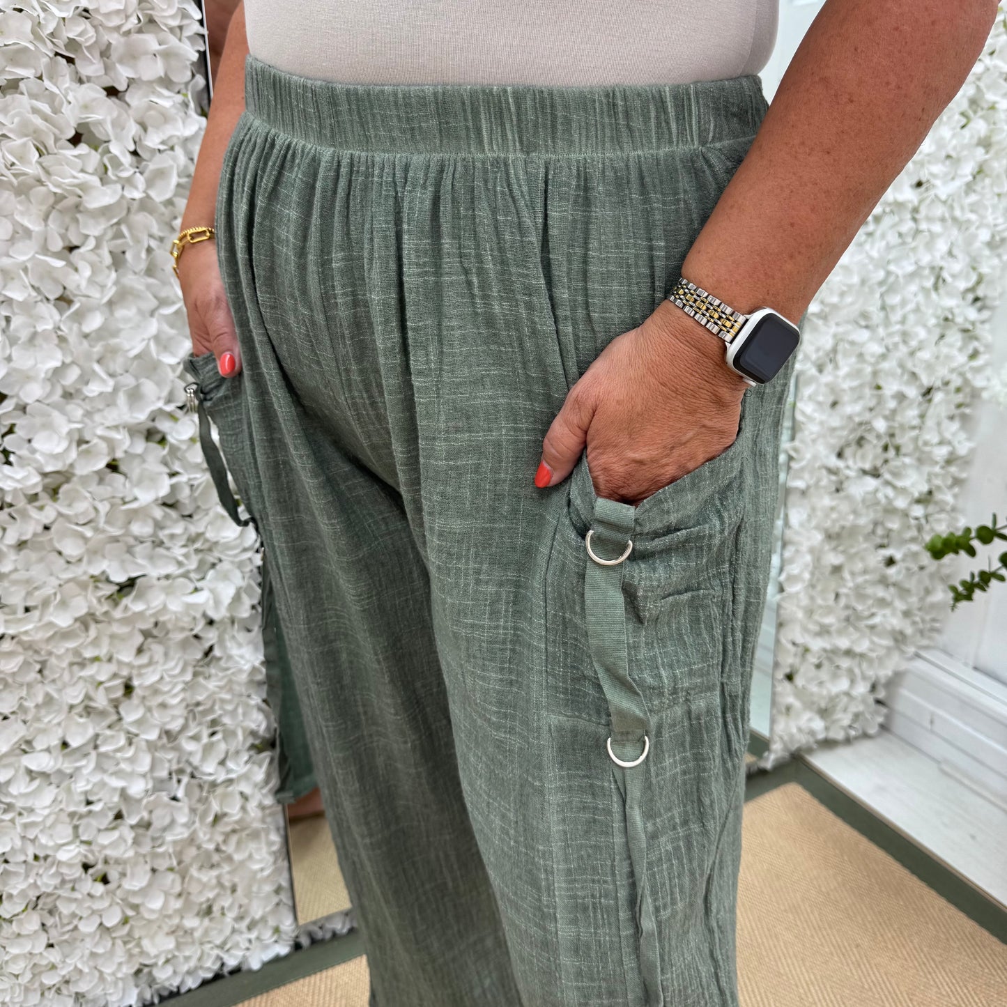Skylar: Khaki Made in Italy cotton trousers. Sizes: 16-20
