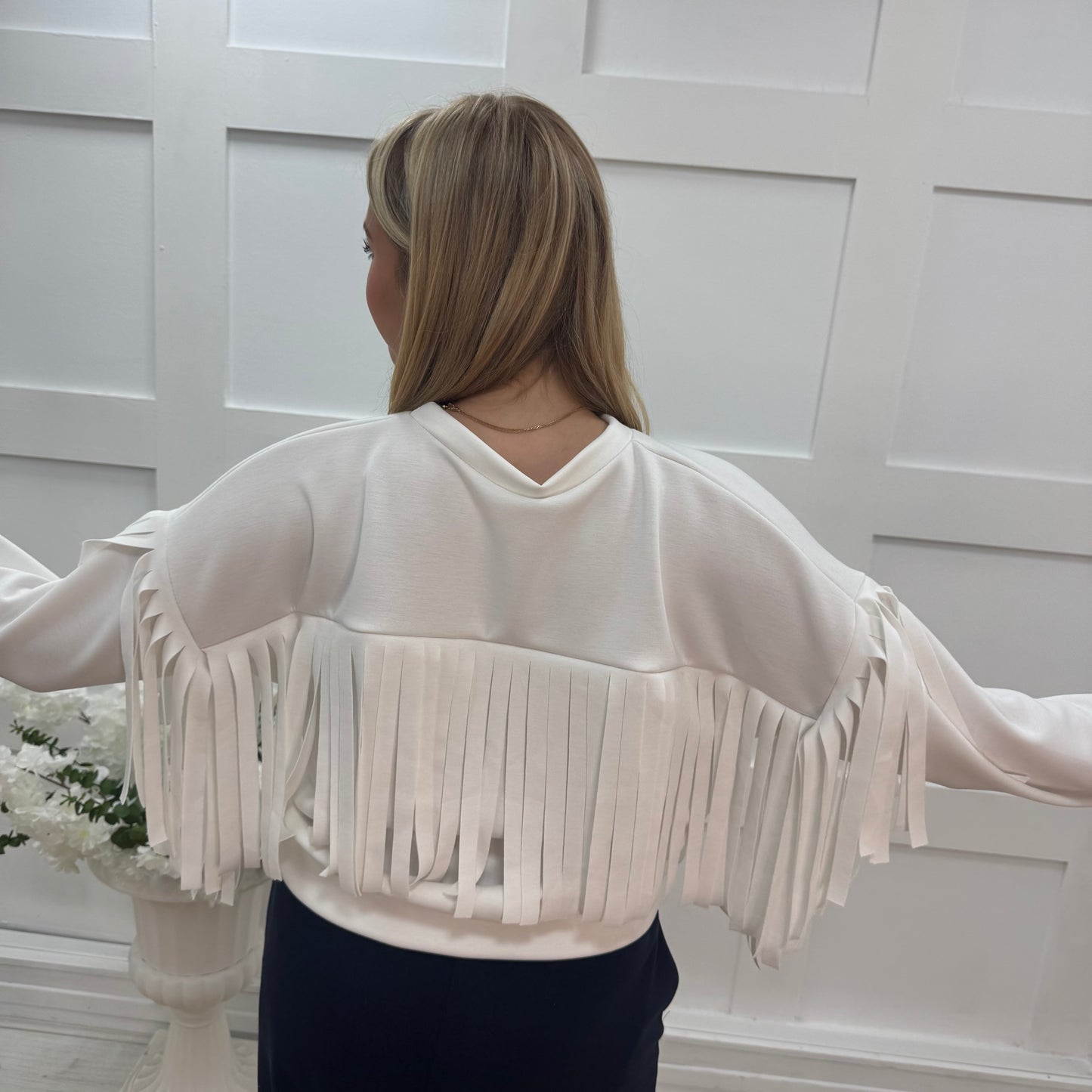 Athens: White short tassel sweatshirt. One size: 10-16