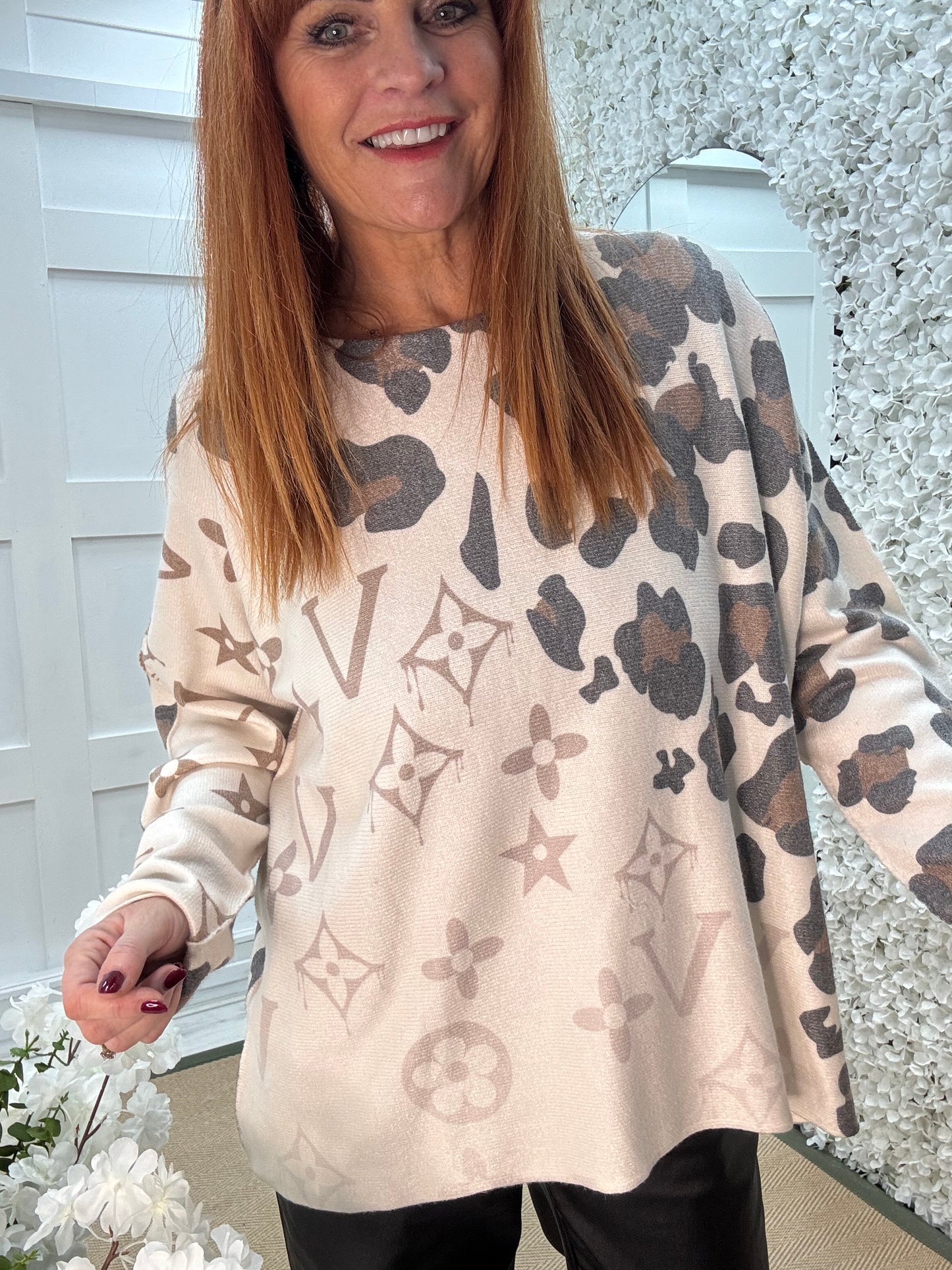 Alice: Grey & white leopard print top. One size: 12-20