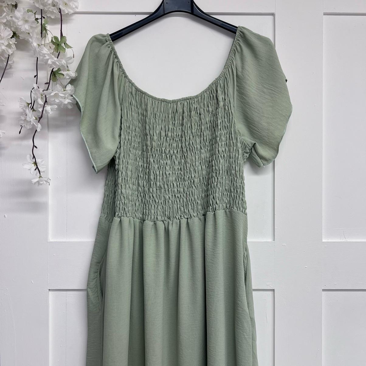 Cheryl: Shirred waist pocket maxi dress. One size 16-26
