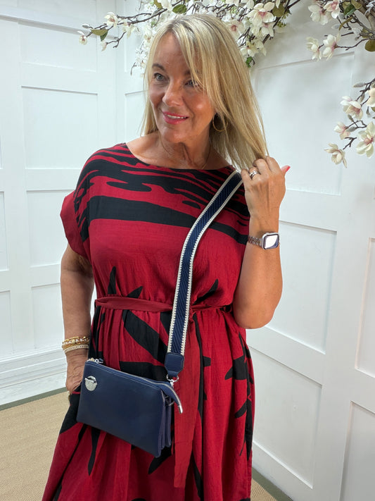 Parker: Palm print belted maxi dress . One size 14-20. 2 colours