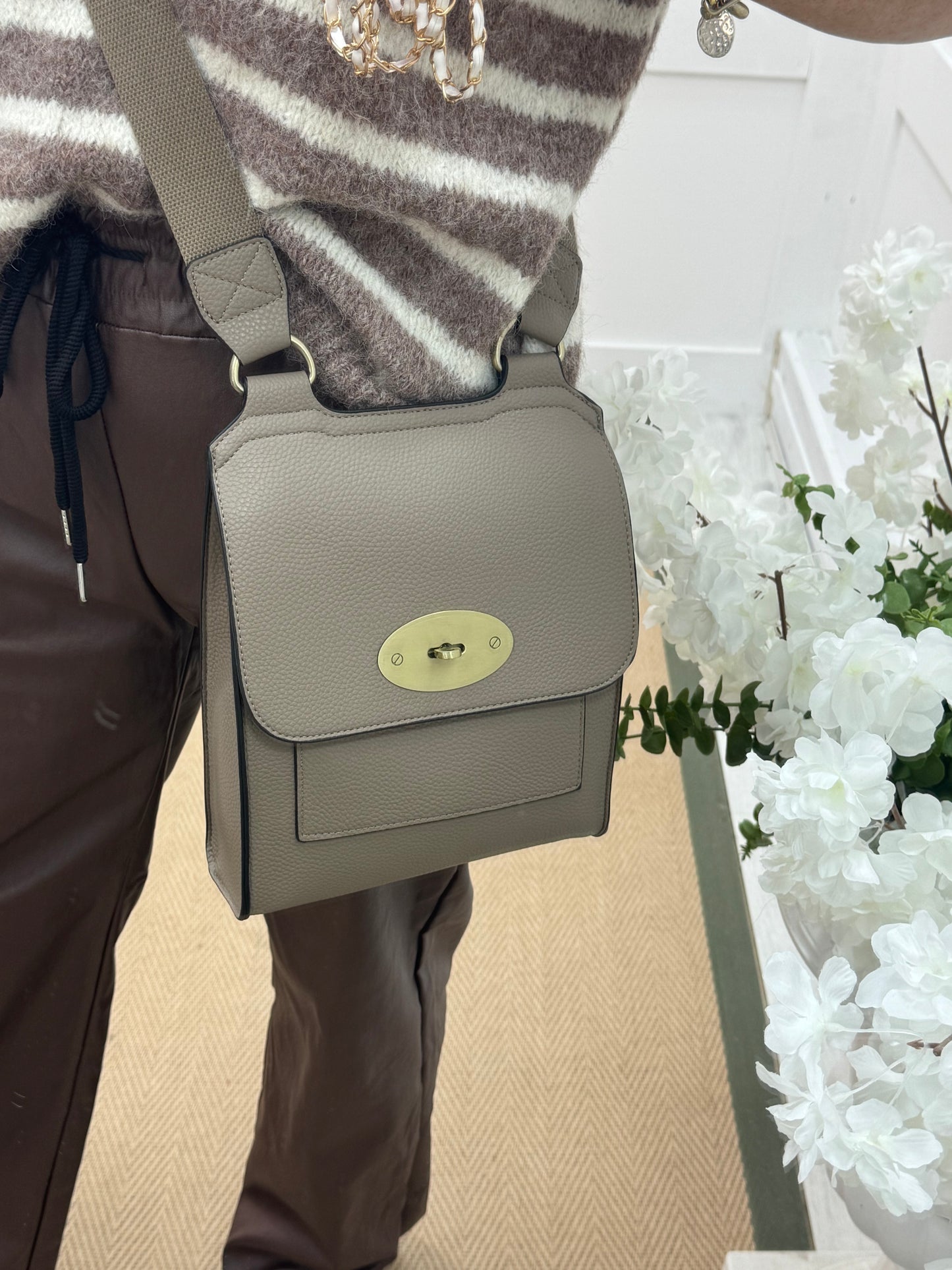 Sasha: Mocha cross body satchel bag