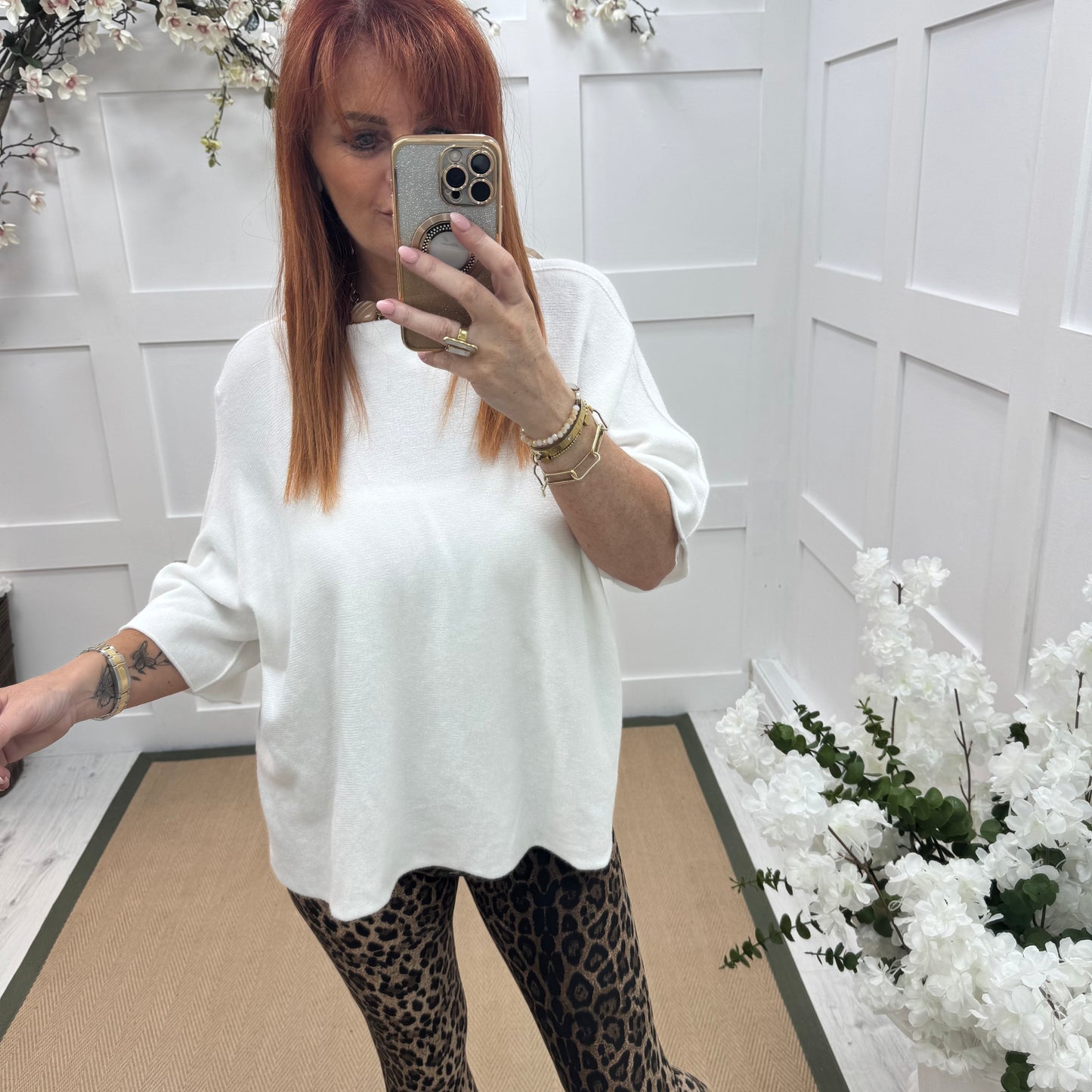 Carys: Winter white short knitted top. One size: 12-18