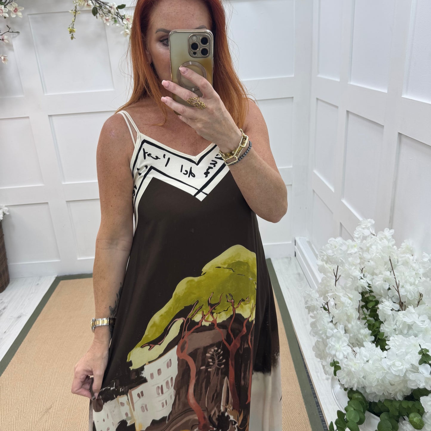 Ariana: Brown Amalfi print maxi dress. One size: 12-16