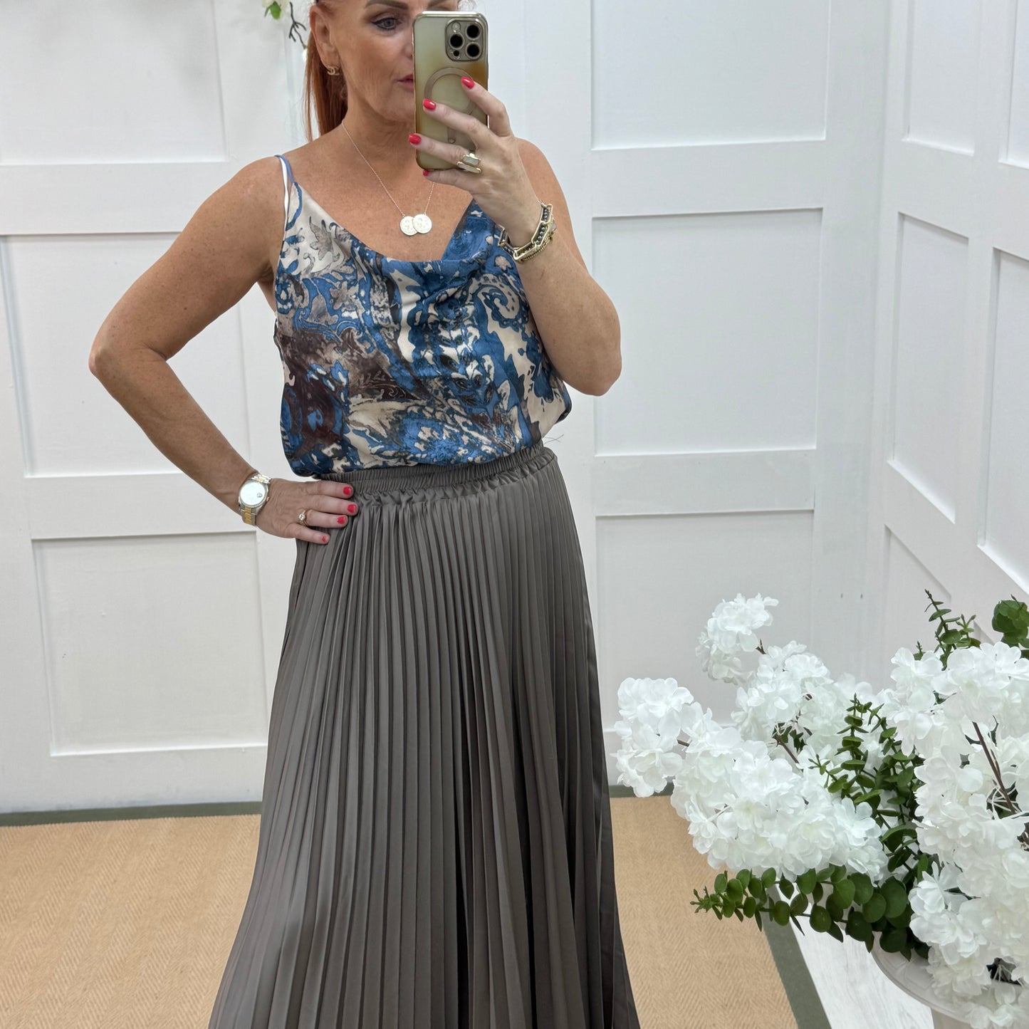 Hallie: Mocha pleated maxi skirt. One size: 10-16