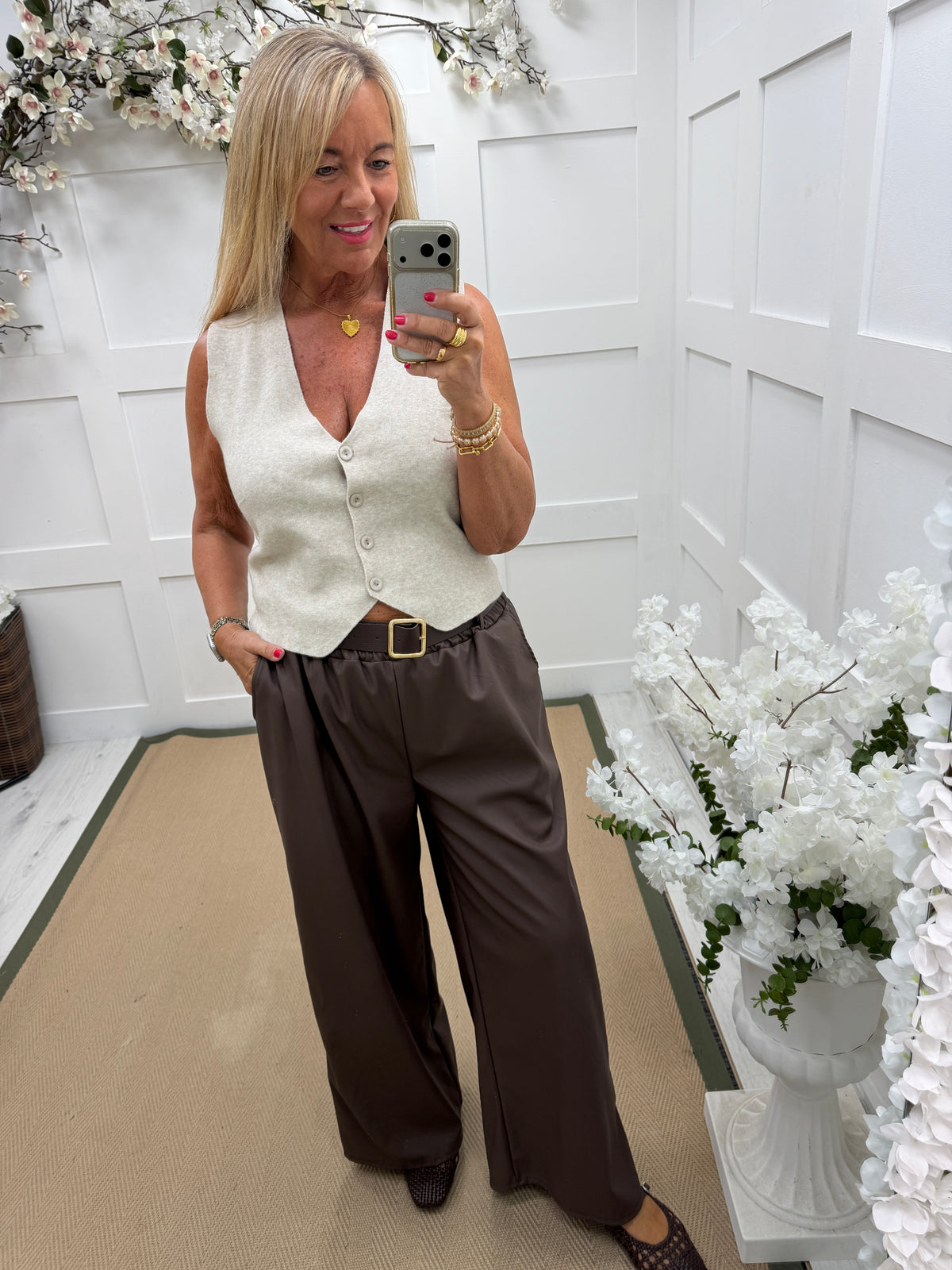 Nisha: Faux leather wide leg trousers. One size: 14-18. 3 colours