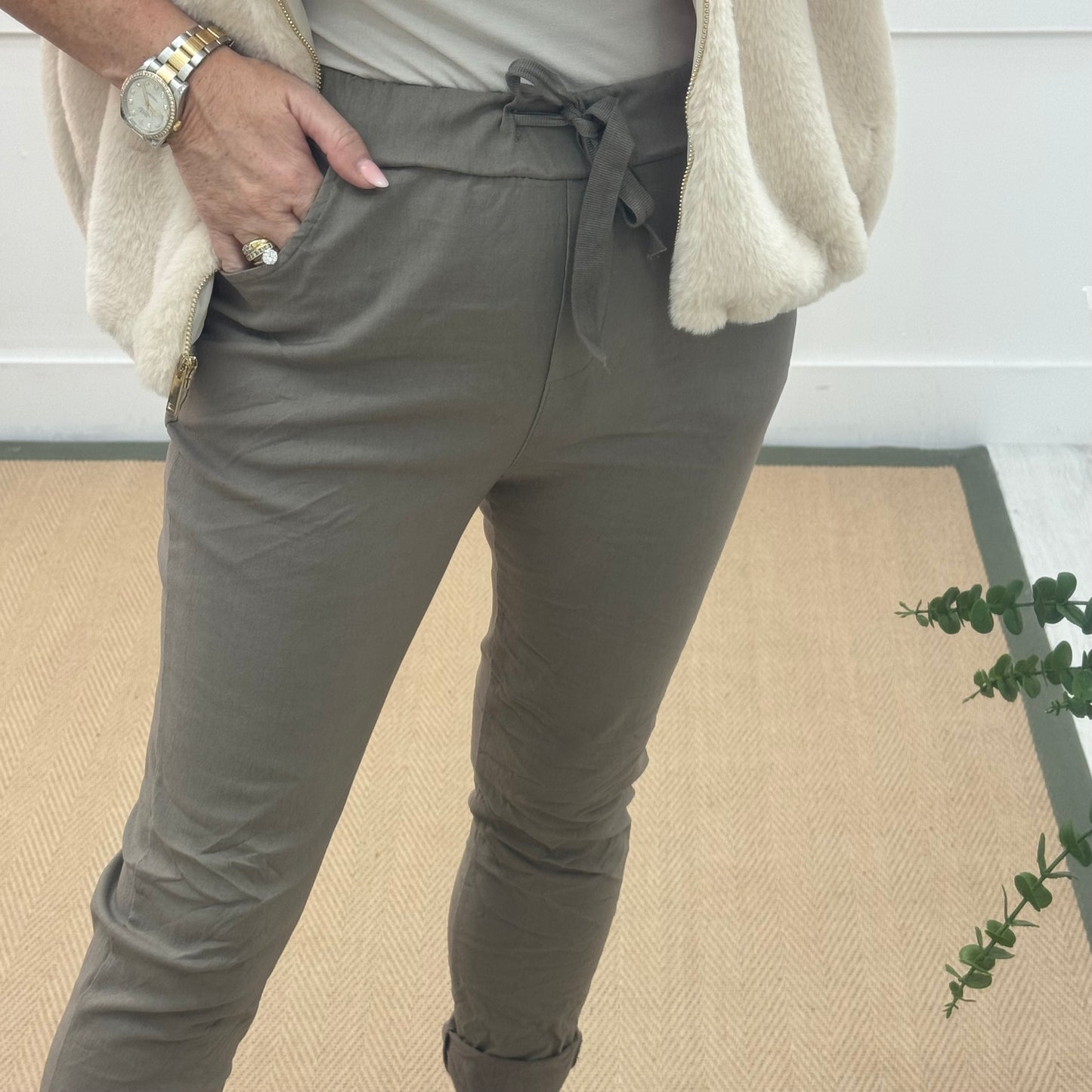 Marnie: Stretchy mocha magic trousers with rear pockets. 3 Sizes: 10-22