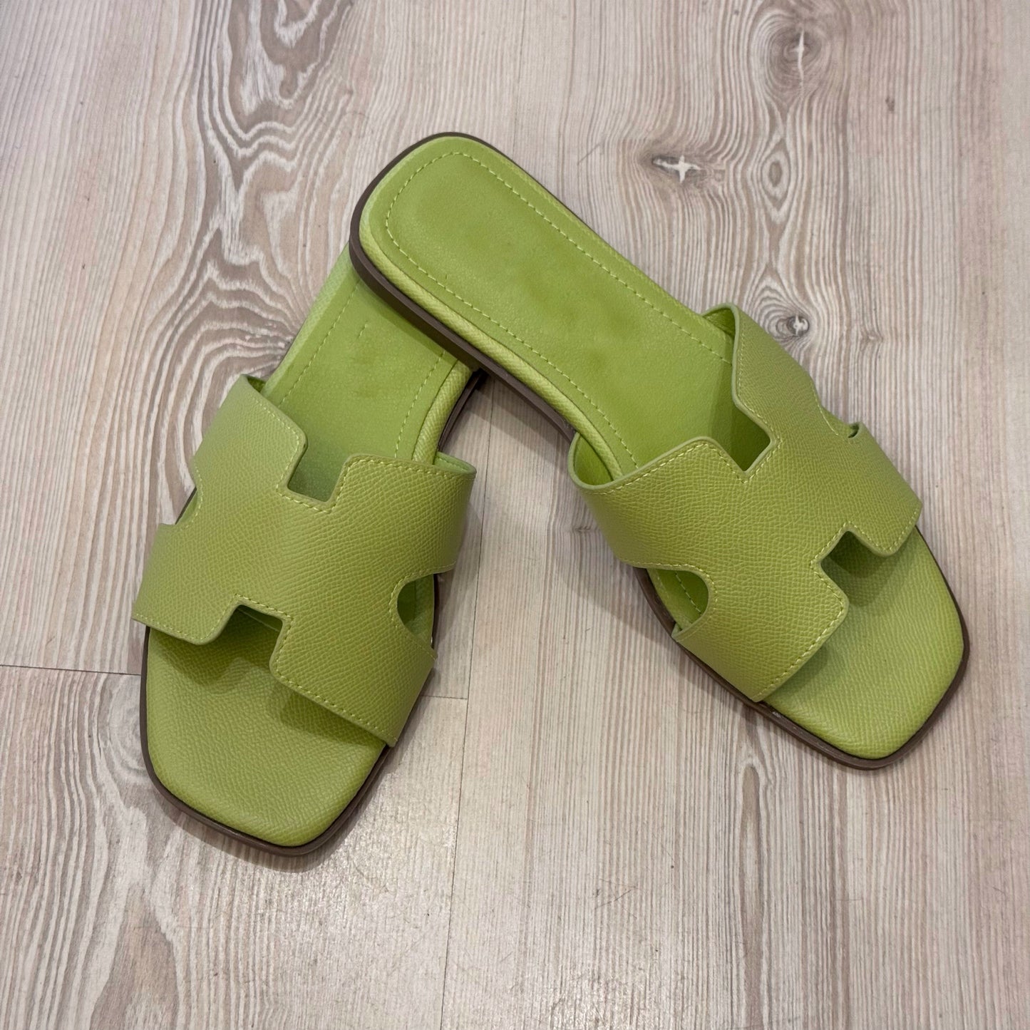 Heidi: Lime H style sliders. Sizes: 3-8
