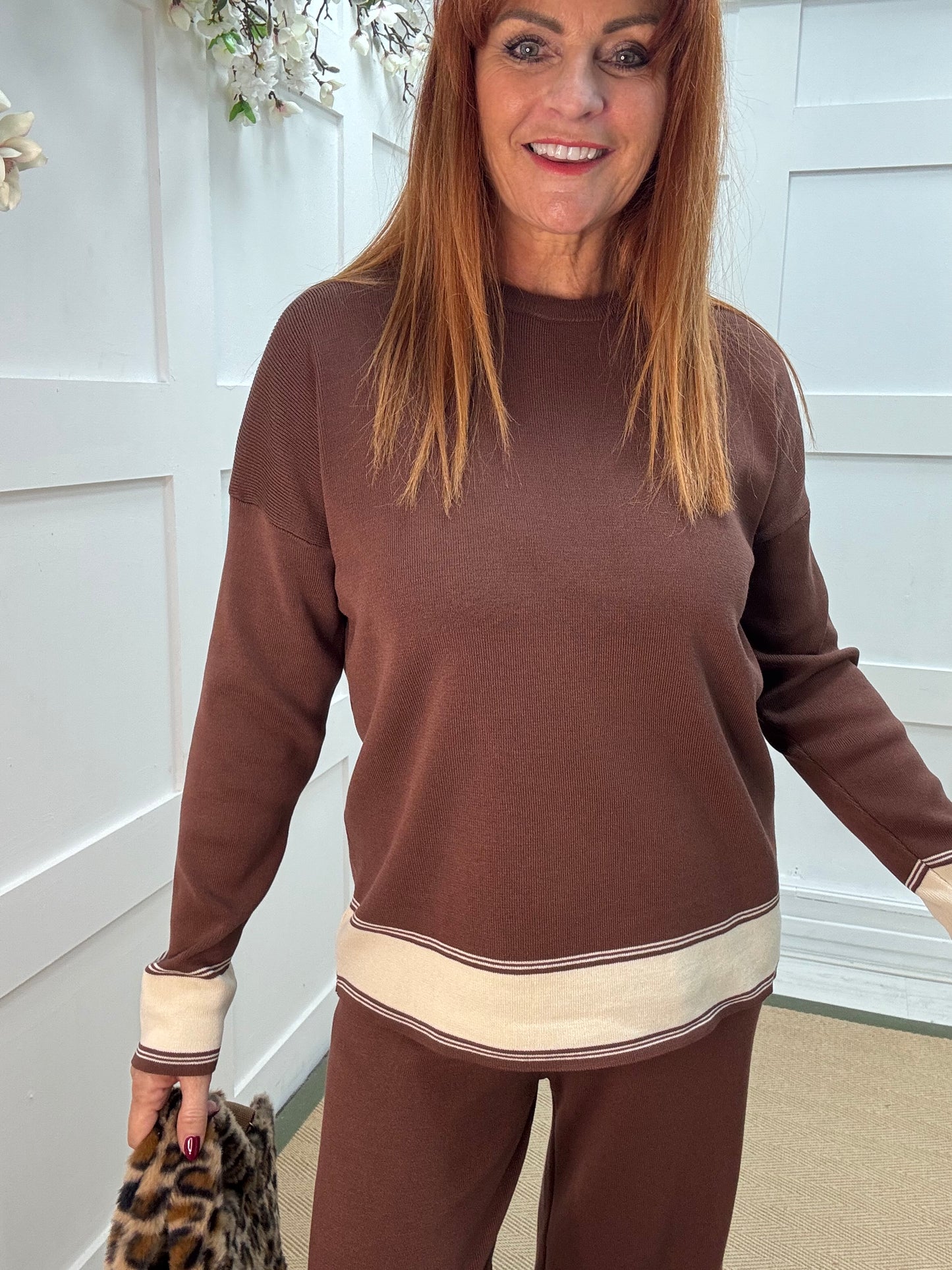 Daisy: Brown 2 piece knitted loungewear set. One size: 10-16