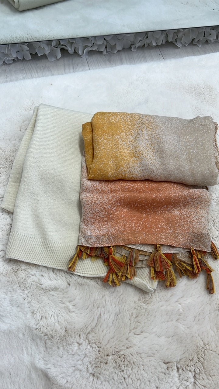 Louisa: Wool lightweight poncho & scarf set