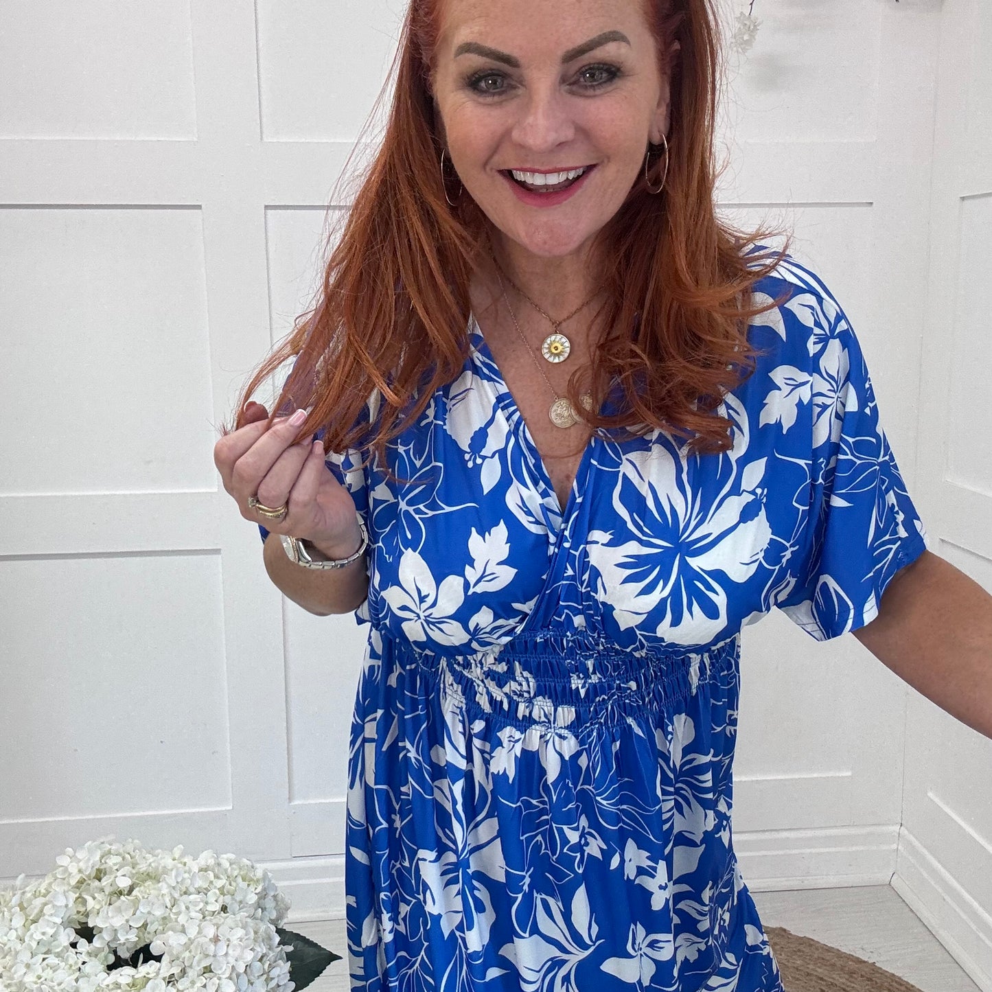 Eva: Stretchy blue & white leaf maxi dress. One size 12-24