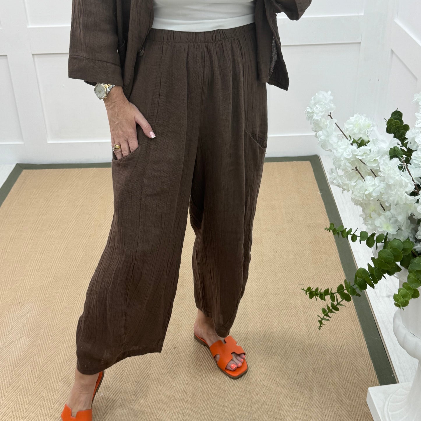 Kelsey: Brown jacket & trouser co-ord set. One size: 14-20/22