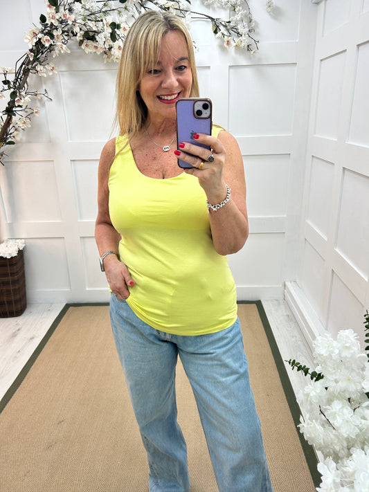 Abigail: Stretchy lemon basic vest top. 2 sizes