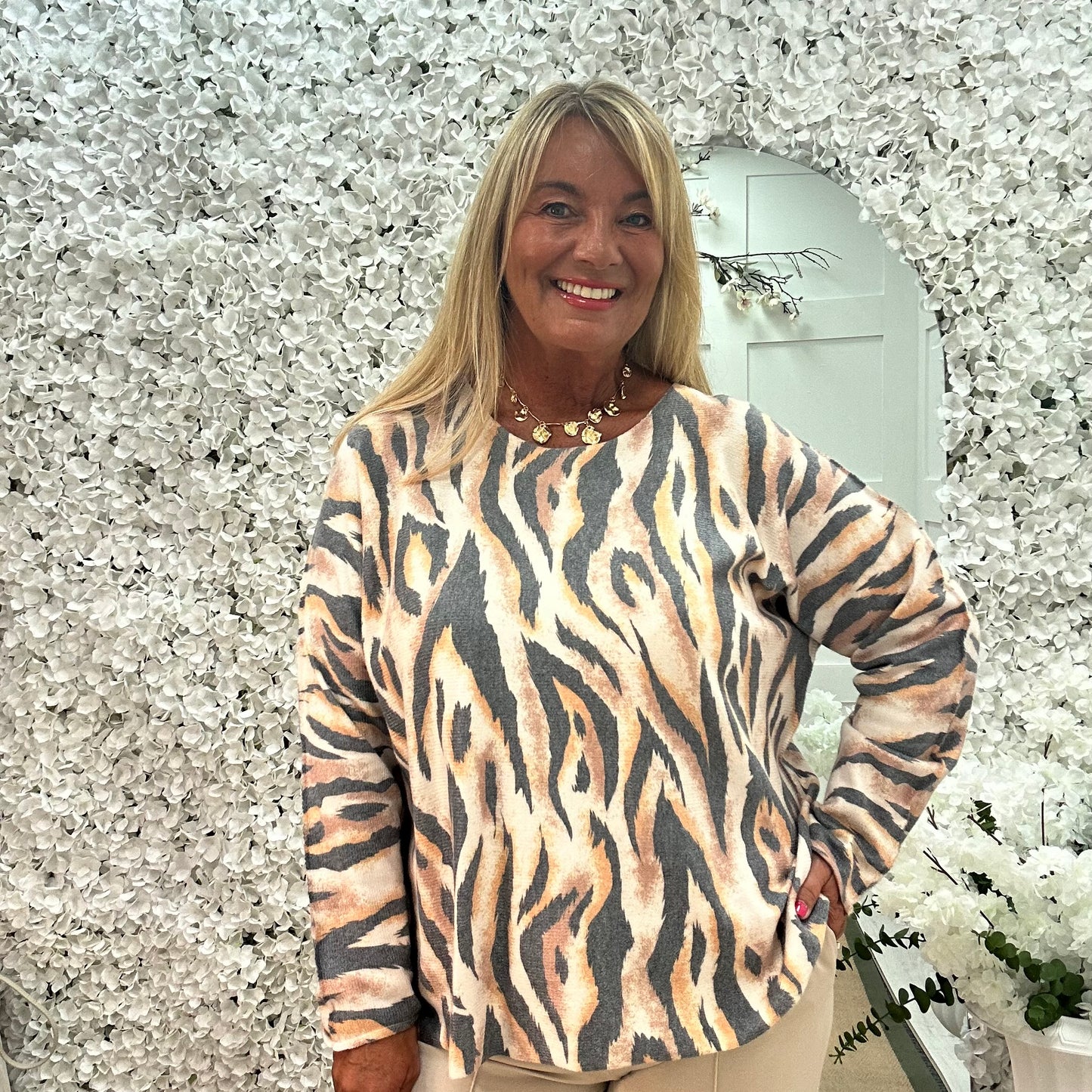 Taliah: Zebra print stretchy top. One size: 14-20
