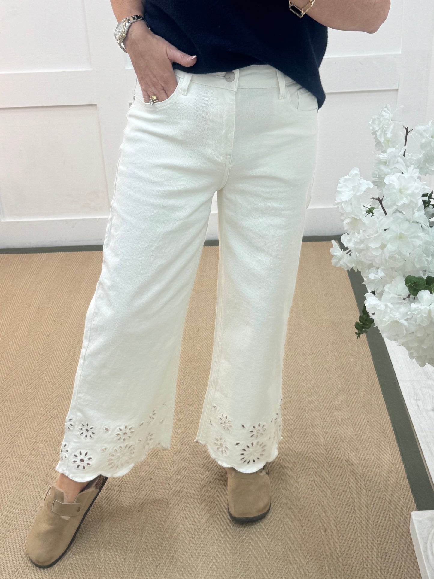 Libby: White stretchy Broderie Anglaise leg jeans. Sizes: 6-14