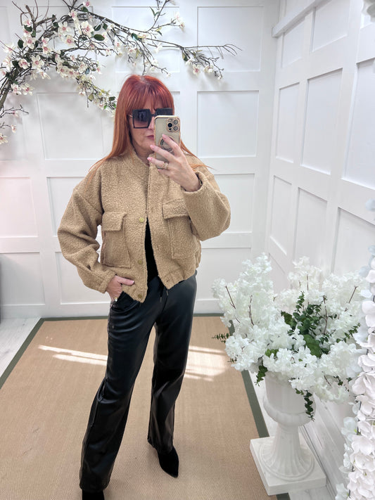 Kleo: Sand short boucle bomber jacket. One size: 12-18