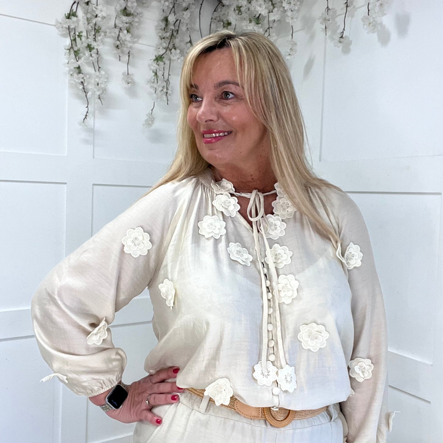 Nicole: Cream silky 3D floral top. One size: 10-16/18