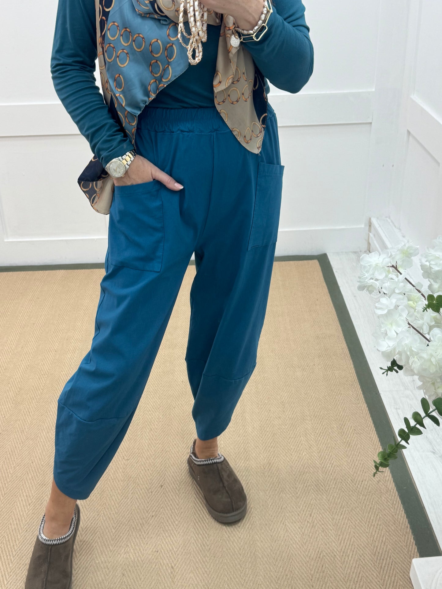 Taylor: Teal cocoon harem trousers. One Sz: 10-16