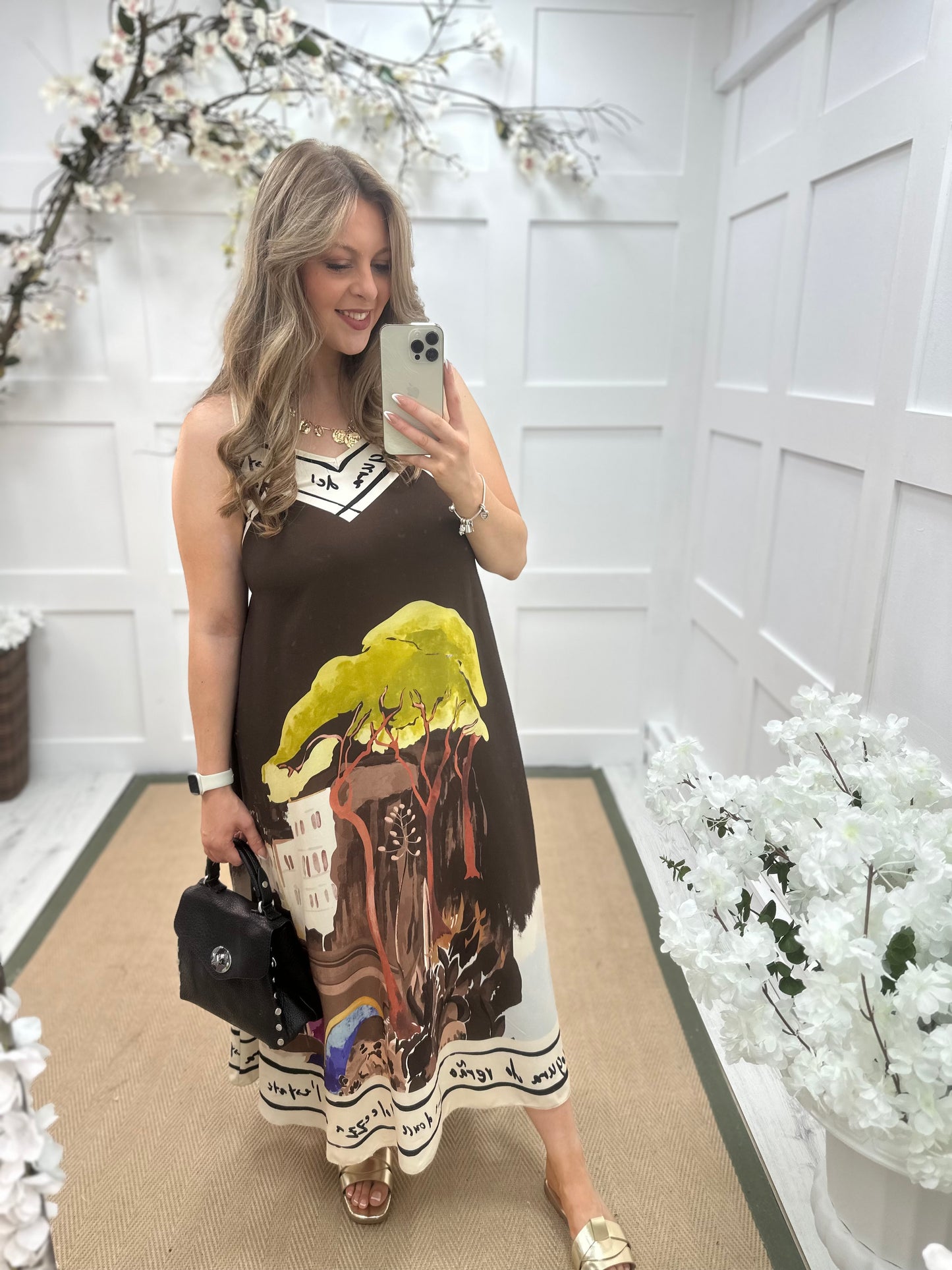 Ariana: Brown Amalfi print maxi dress. One size: 12-16
