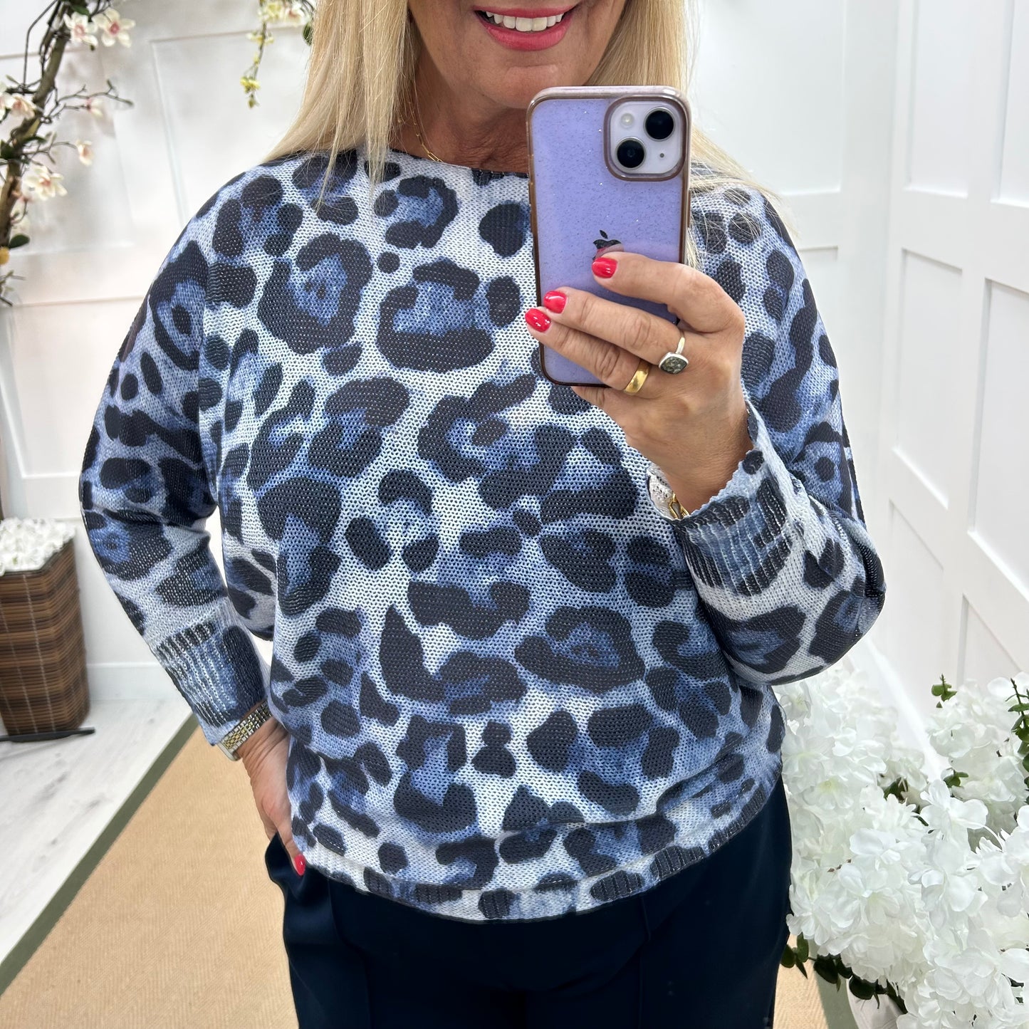 Pamela: Blue leopard print stretchy top. One size: 12-18