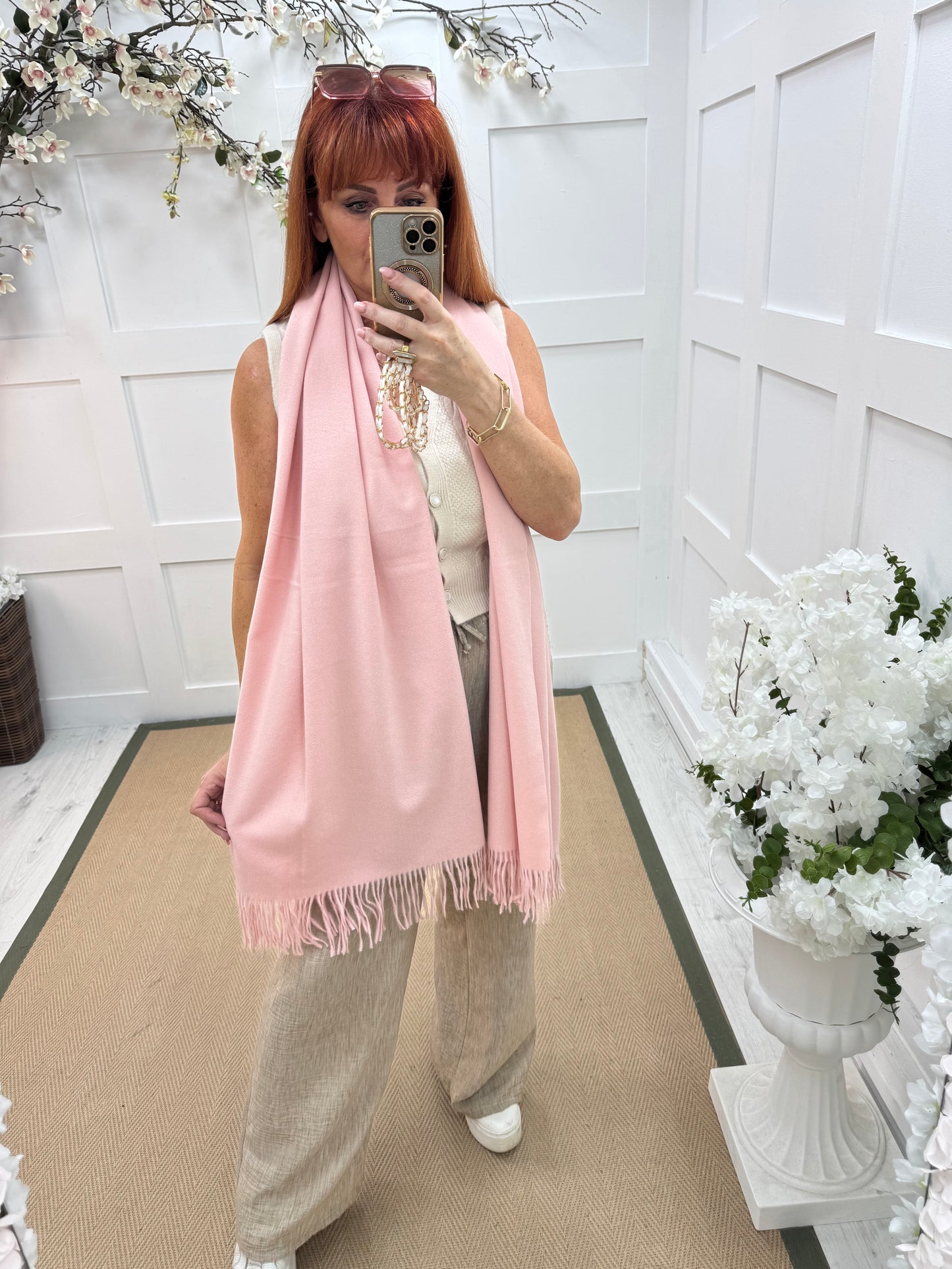 Indra: Plain pink soft feel tassel scarf