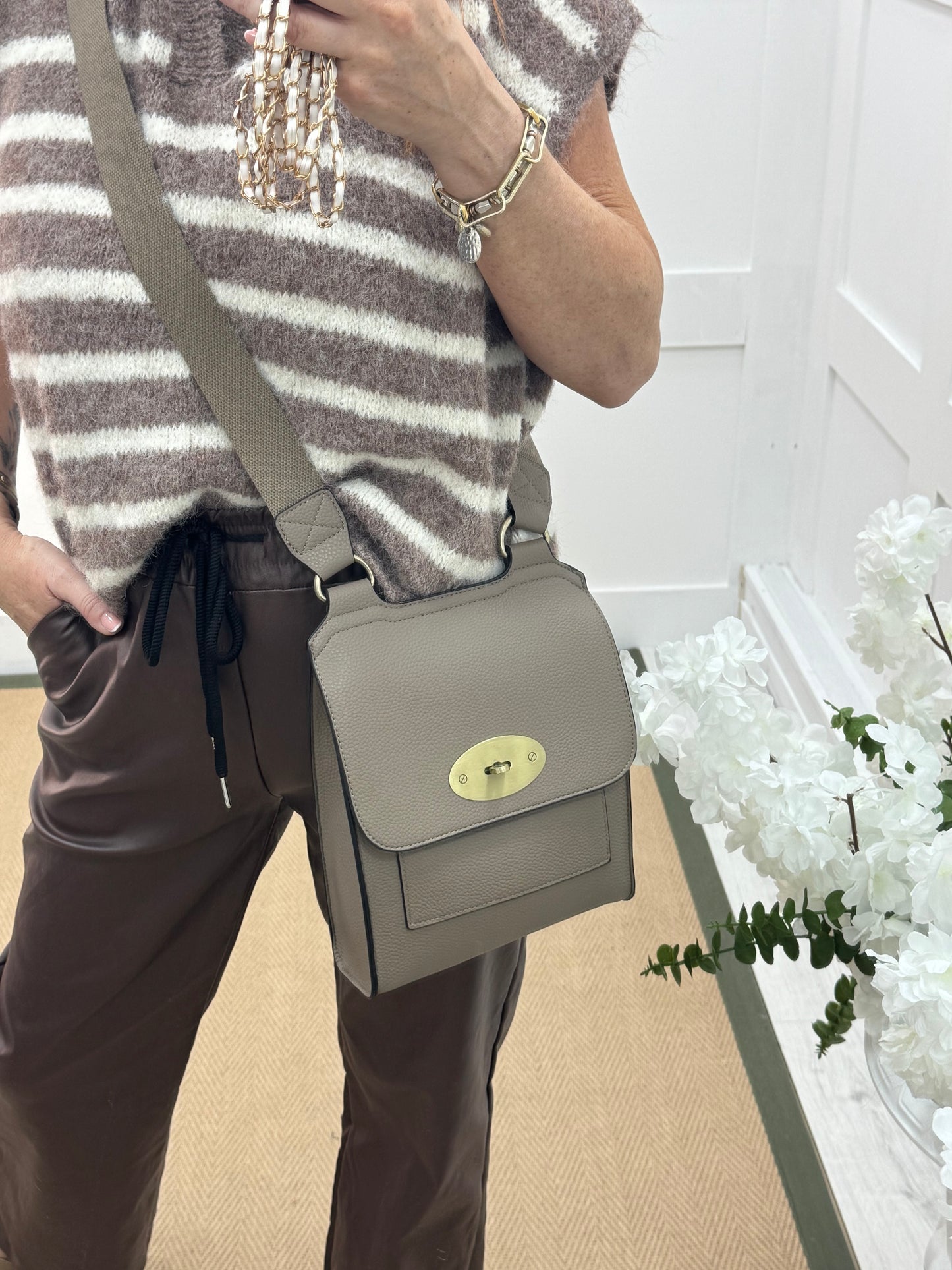 Sasha: Mocha cross body satchel bag