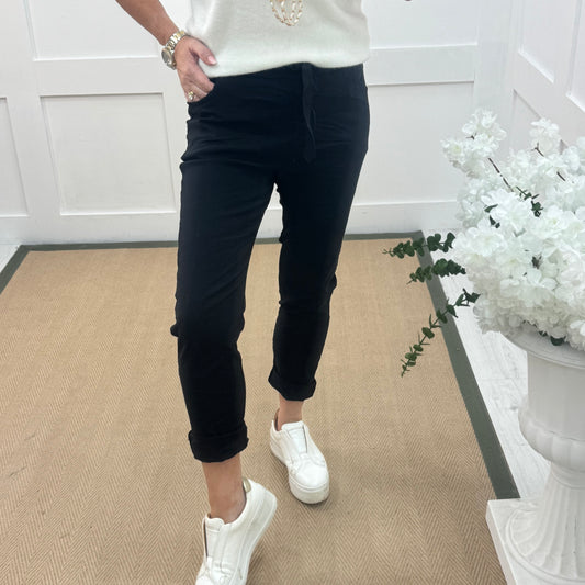 Marnie: Stretchy black magic trousers with rear pockets. 3 Sizes: 10-22