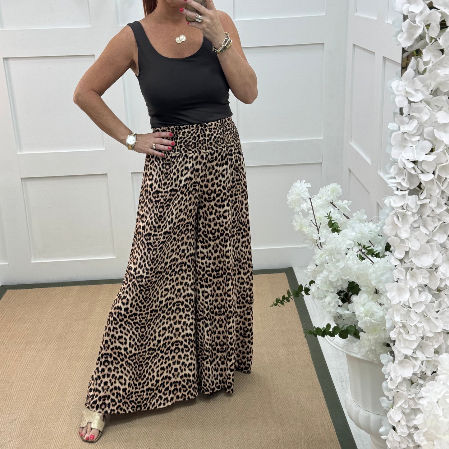 Frankie: Pale leopard print palazzo trousers. One Sz: 10-18