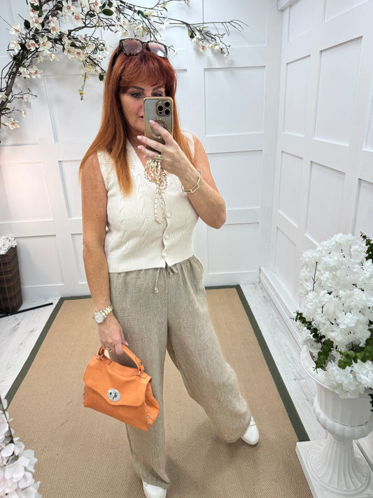 Fauna: Small orange studded grab bag