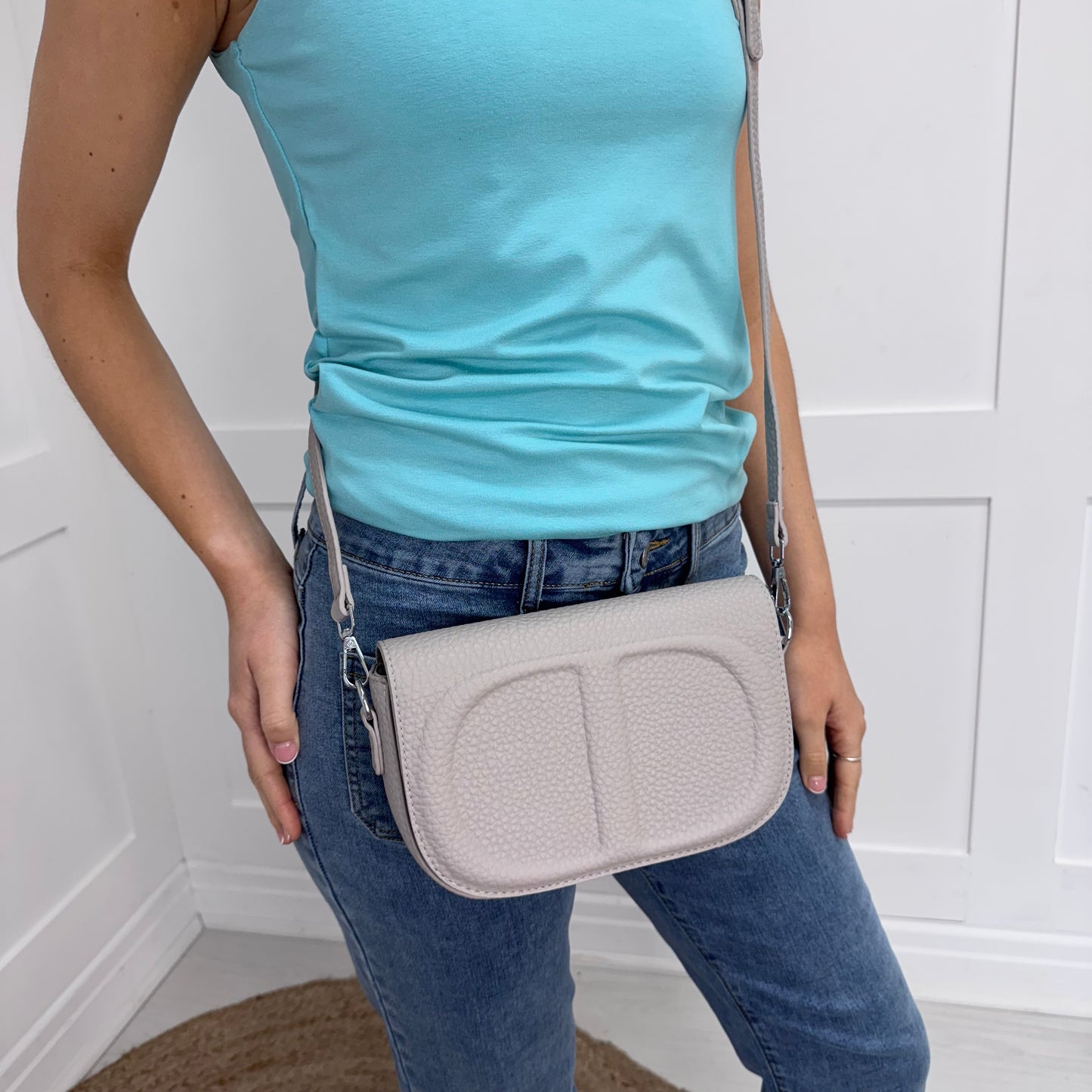 Shellie: Taupe leather look cross body/clutch bag