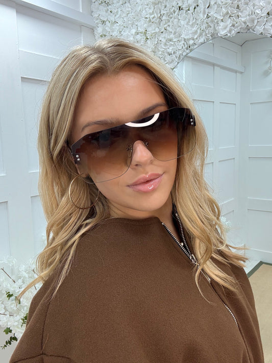 Serafina: Brown oversized tortoise shell fashion sunglasses