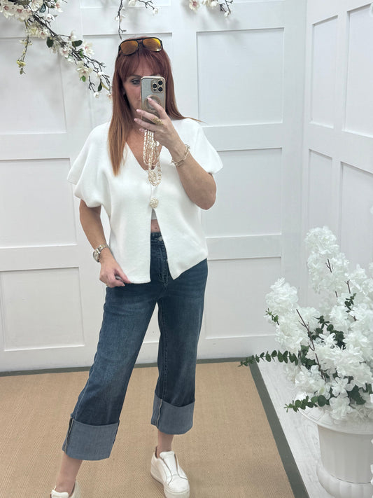 Jaqui: Mid blue turn up 7/8 jeans. Sizes: 8-18